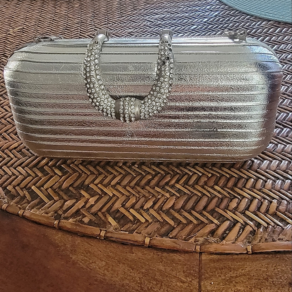 Vintage hard case clutch bag with chain